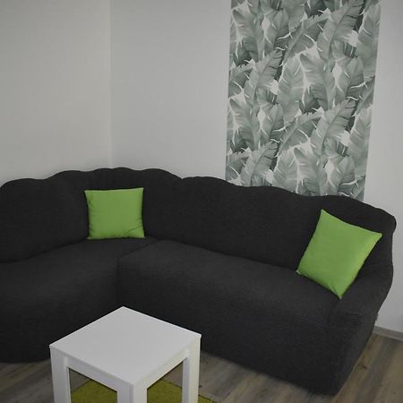 Frézia Apartman Makó Esterno foto